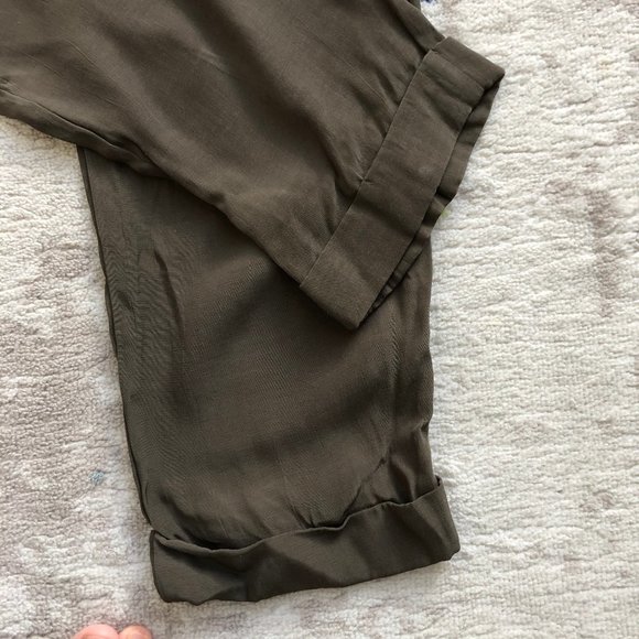 Lucky Brand Drawstring Waist Capri Pants - Picture 6 of 6